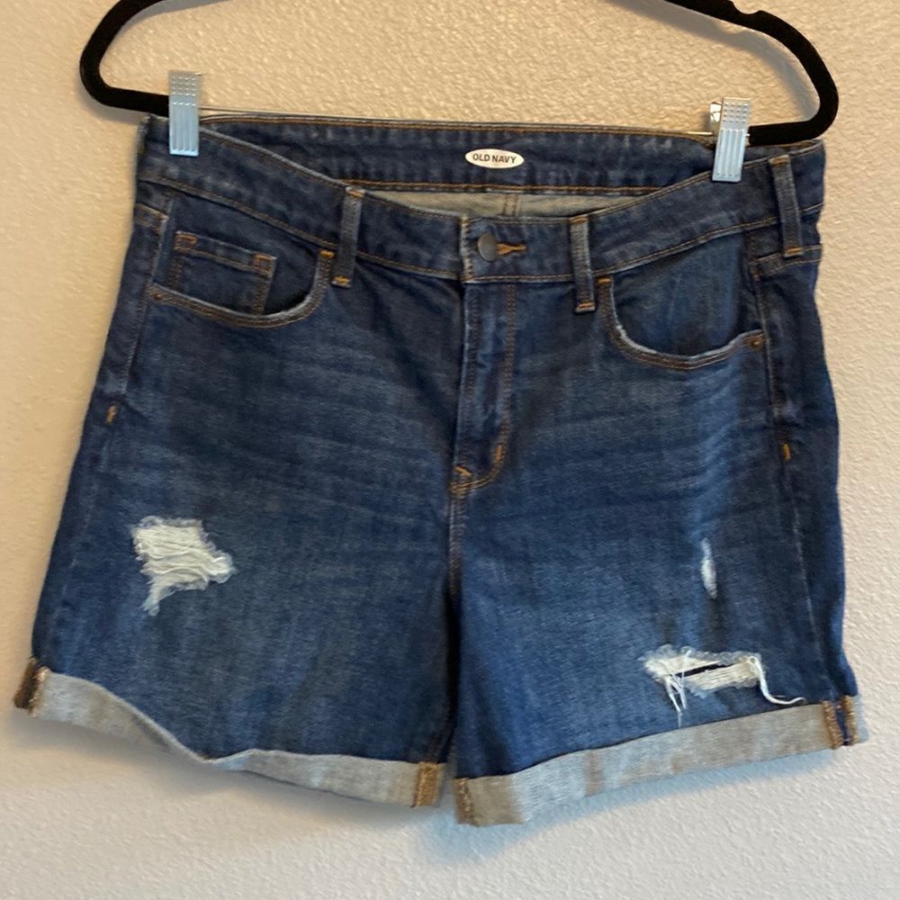 Old Navy- Slim midi dark Wash shorts- Size 8